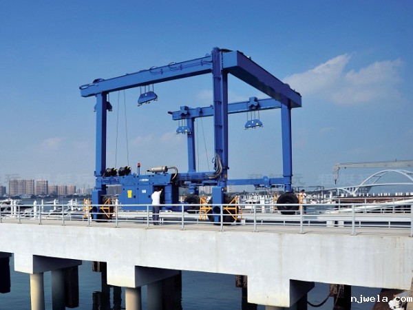 游艇吊的吊装保险:游艇吊装是否需要保险以及如何选择保险?